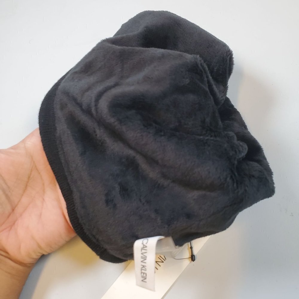 Calvin Klein Beanie Hat Knit Winter Spell Out Mens One Size NWT Black - Picture 3 of 10